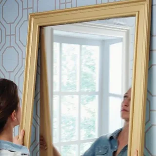 The Ultimate Guide: How to Hang a Heavy Mirror Without Damage